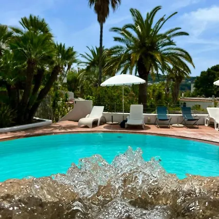 Lägenhetshotell Paco Benessere & Relax Forio di Ischia