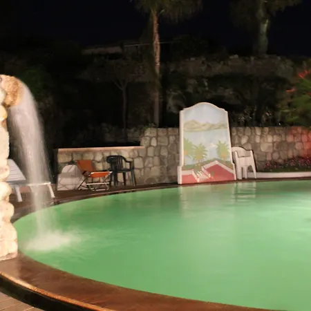 Lägenhetshotell Paco Benessere & Relax Forio di Ischia