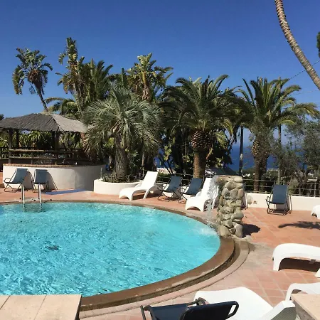 Ξενοδοχείο με διαμερίσματα Paco Benessere & Relax