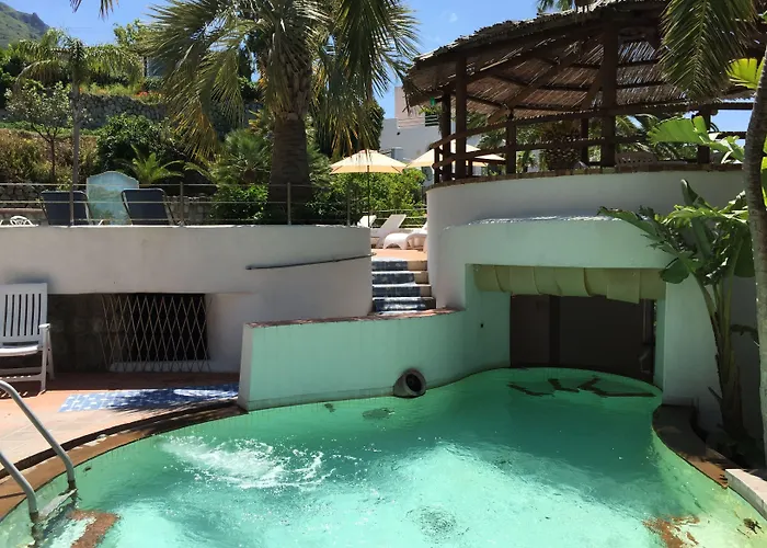 アパートホテル Paco Benessere & Relax 4*