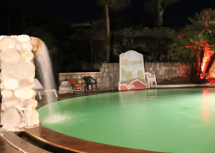 アパートホテル Paco Benessere & Relax Forio di Ischia