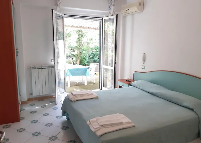 アパートホテル Paco Benessere & Relax