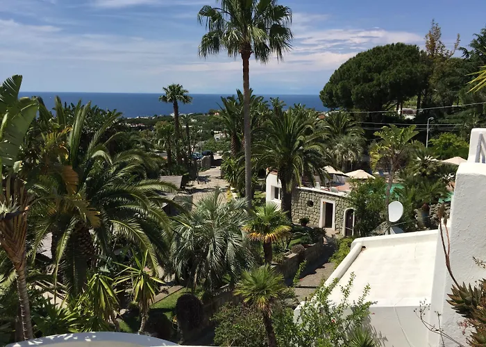 アパートホテル Paco Benessere & Relax