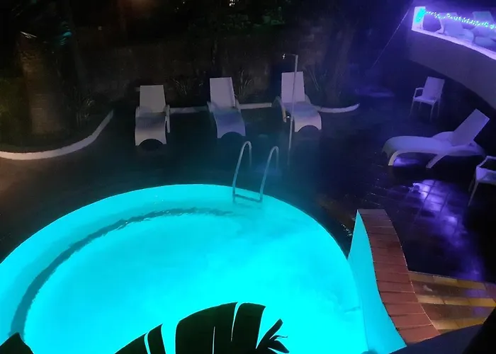 アパートホテル Paco Benessere & Relax 4*